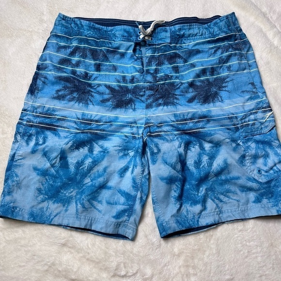 Speedo Swim Trunks - Picture 2 of 9